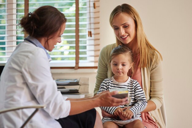 Dies ist die beste Pille mit Vitaminen für Kinder