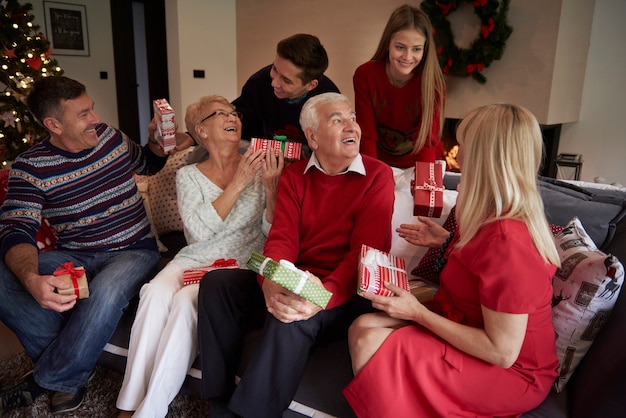 Dies ist eine Weihnachtszeit voller Glück