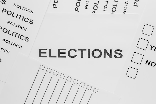 Draufsicht auf das Wahlkonzept auf Papier