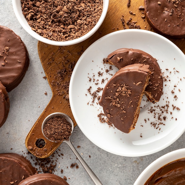 Kostenloses Foto draufsicht auf köstliche alfajores-kekse