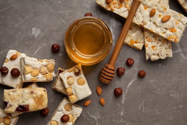 Kostenloses Foto draufsicht auf turron-dessert