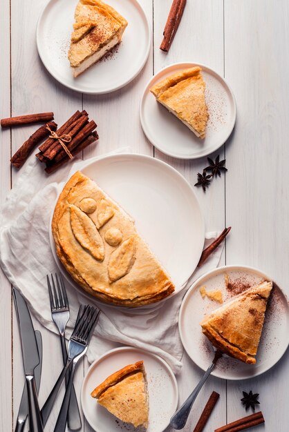 Kostenloses Foto draufsicht des köstlichen kuchenkonzepts