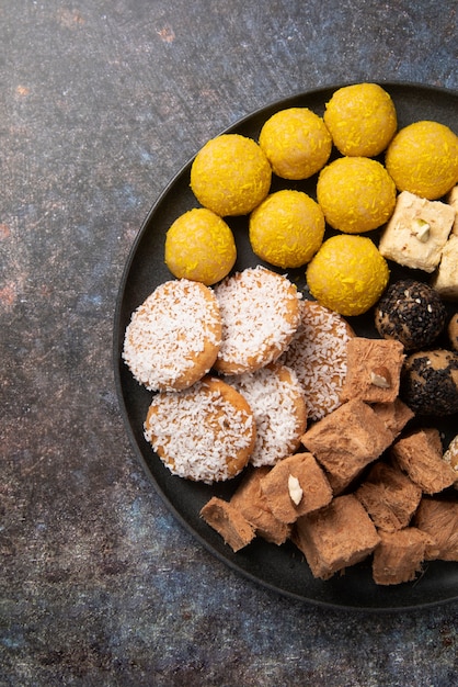 Draufsicht des traditionellen indischen Desserts