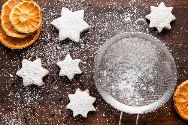 Draufsicht festliche Weihnachtsgeschenke Anordnung