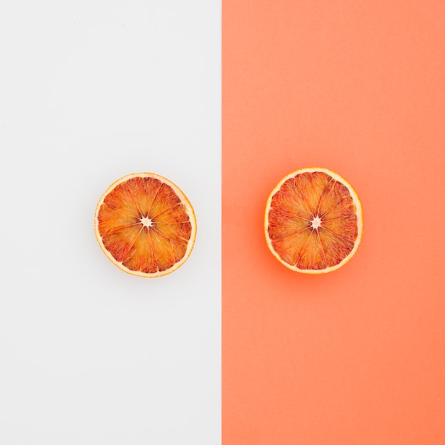 Kostenloses Foto draufsicht geschnitten orange