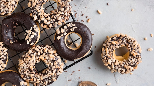 Draufsicht glasierte Donuts