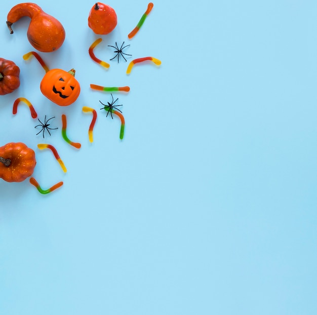 Kostenloses Foto draufsicht gruselige halloween-elementesammlung