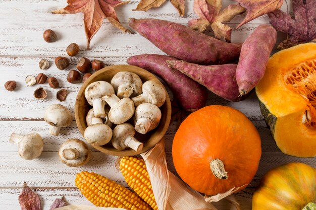 Draufsicht köstliche Ernteanordnung