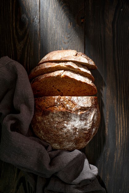 Draufsicht leckeres Brot auf dem Tisch