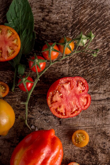 Draufsicht Pfeffer- und Tomatenscheiben