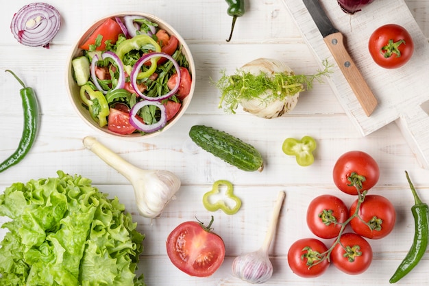 Kostenloses Foto draufsicht vegetarische zutaten