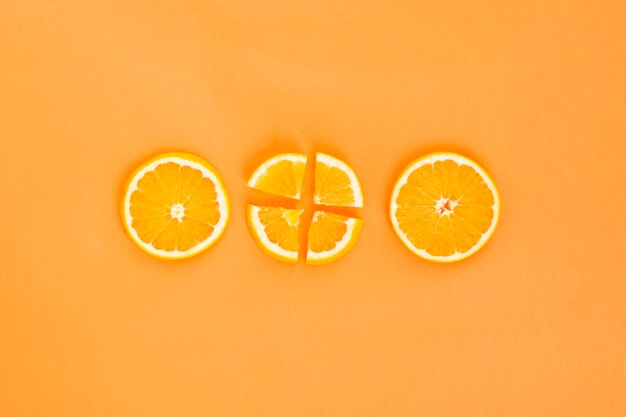 Drei Orangenscheiben