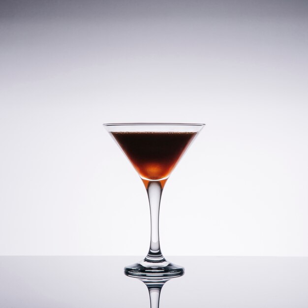 Dunkler Cocktail