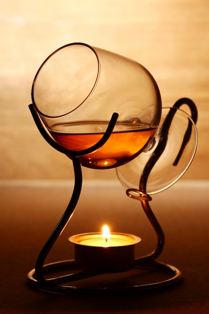 Ein Glas heißer Cognac
