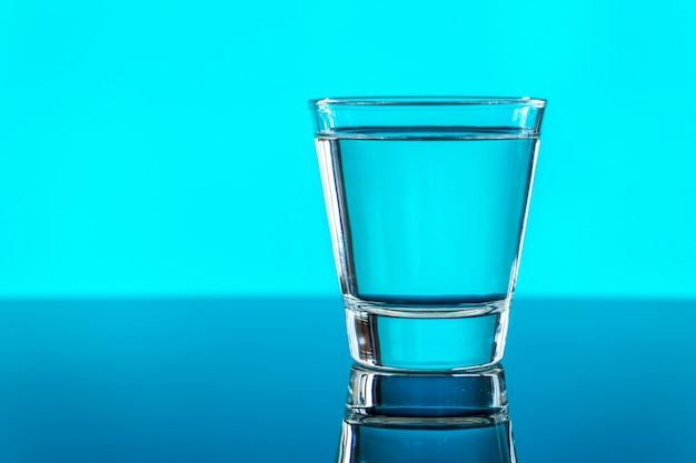 Ein Glas Wassermakroschuß