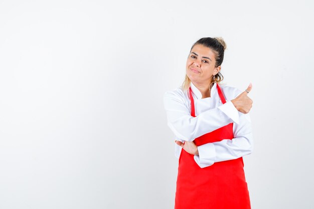 Eine ausdrucksstarke junge Dame posiert