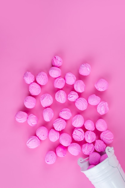 Eine Draufsicht rosa, Süßigkeiten köstlich auf rosa, Süßigkeit süßer Zuckerfarbe