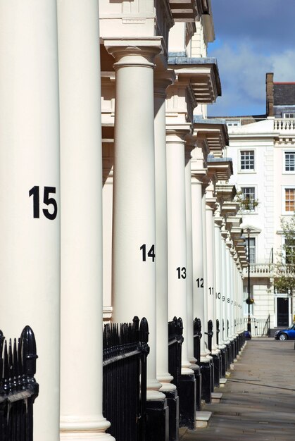 Eine Reihe von georgianischen Stil Häuser in London Straße