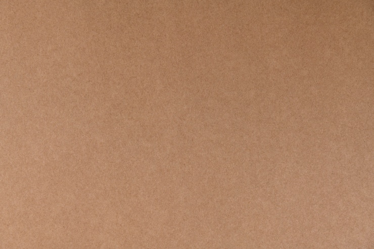 Kostenlose Foto einfaches diy-handwerk des braunen papierhintergrundes