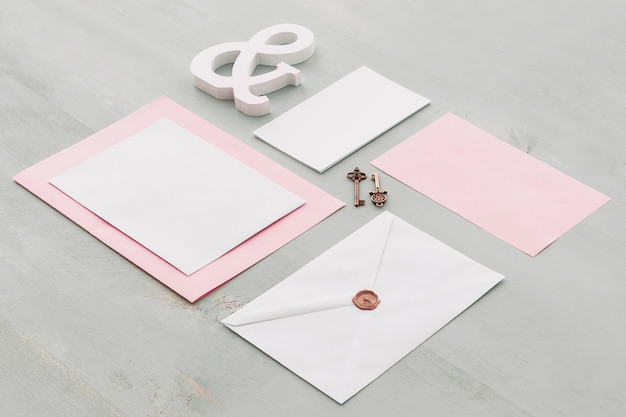 Elegantes Briefpapierhochzeitskonzept