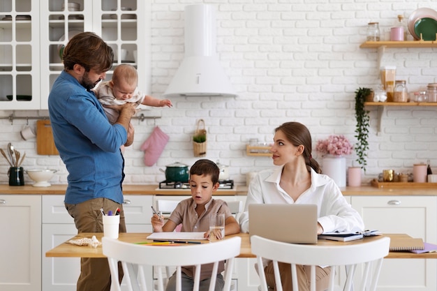 Bereich und Aufgabe: Frauenförderung und Familienvereinbarkeit im Arbeitsumfeld