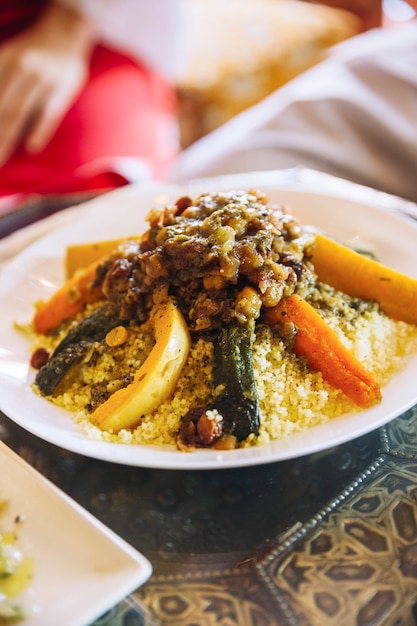 Essen im arabischen Restaurant