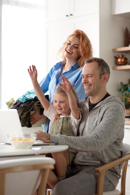 Familie, die Qualitätszeit zusammen hat