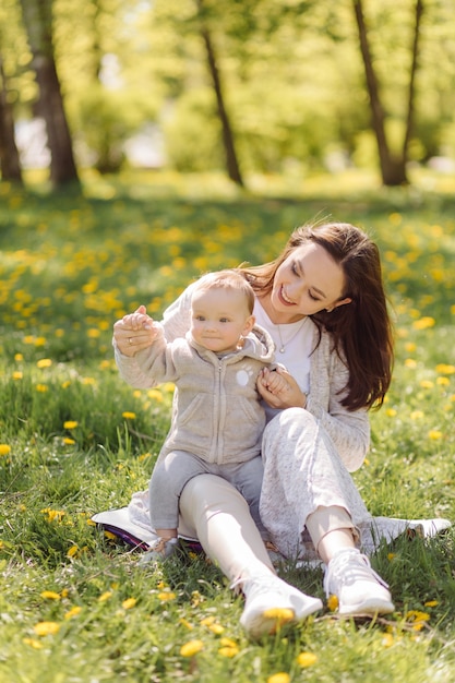 Familie genießt Walk In Park