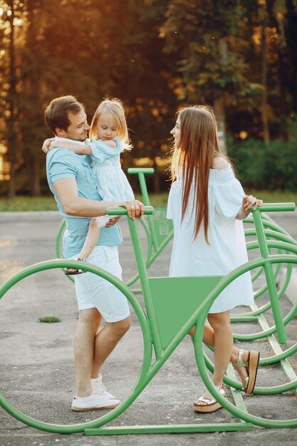 Familie in einem Park