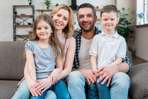 Familie zu Hause