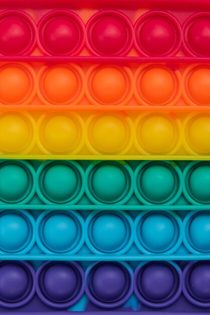 Fidget Pop it Spielzeug Regenbogenfarbe - Antistress, Spaß und lehrreich