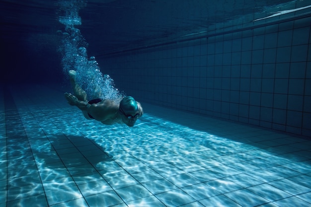 Fit schwimmertraining alleine