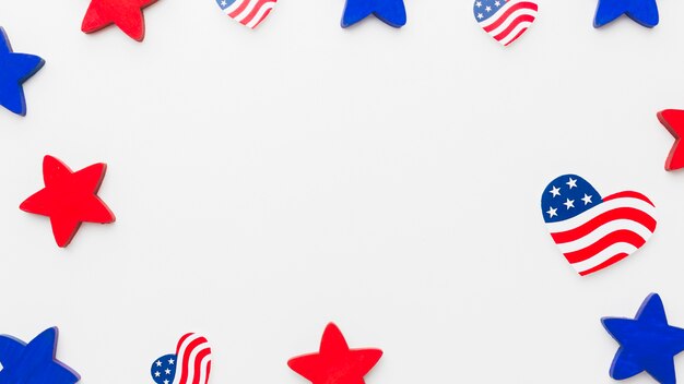 Flache Lage der amerikanischen Flaggen und Sterne