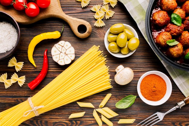 Flache Lage italienisches Essen Zusammensetzung