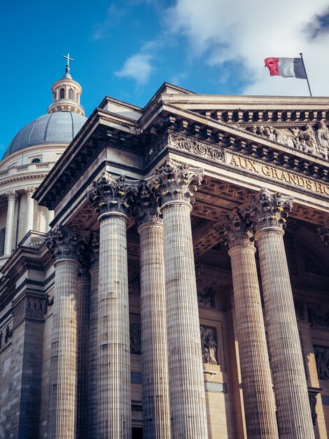 Flachwinkelaufnahme des Pantheon, Paris, Frankreich