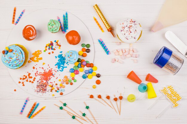 Flat Lay Geburtstag Zusammensetzung