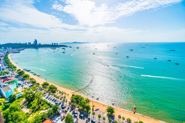 Foto von einem Blick Stadt am Strand von oben