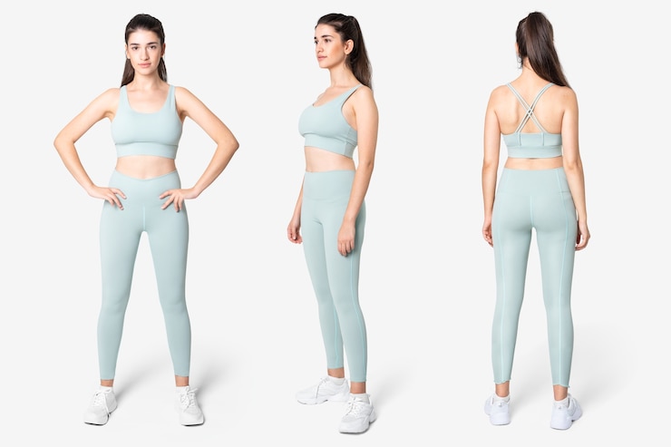 Kostenlose Foto frau im blauen sport-bh und leggings-set