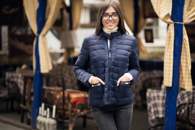 Kostenloses Foto frau in einer jacke