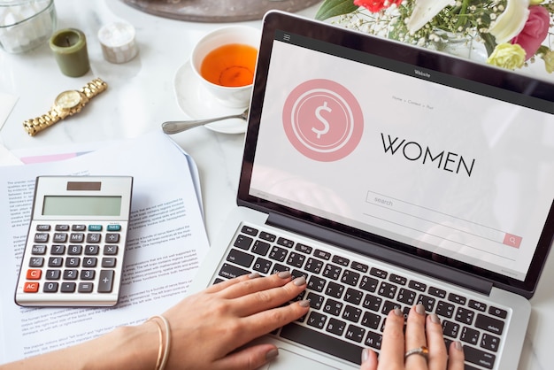 Frauen-Mädchen-Dame-Frauen-Online-Shopping-Frauen-Konzept