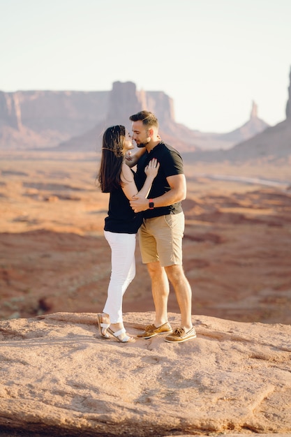 Freund, der zur Frau in Arizona vorschlägt