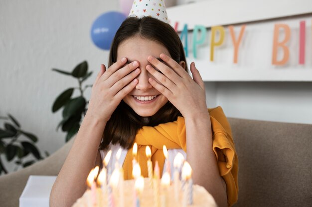 Freunde, die eine Covid-Party haben