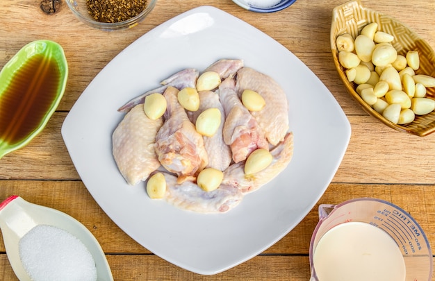 Frisches Huhn zubereiten