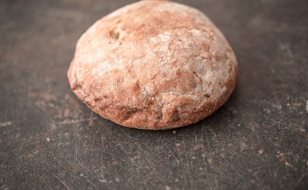 frisches, leckeres Brot auf dem Tisch