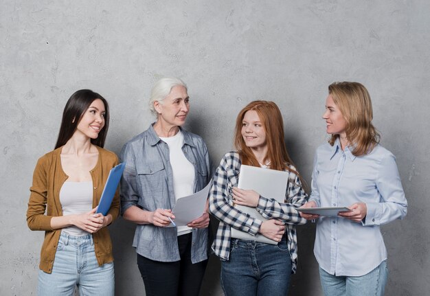 Gemeinschaft von Frauen, die zusammen planen