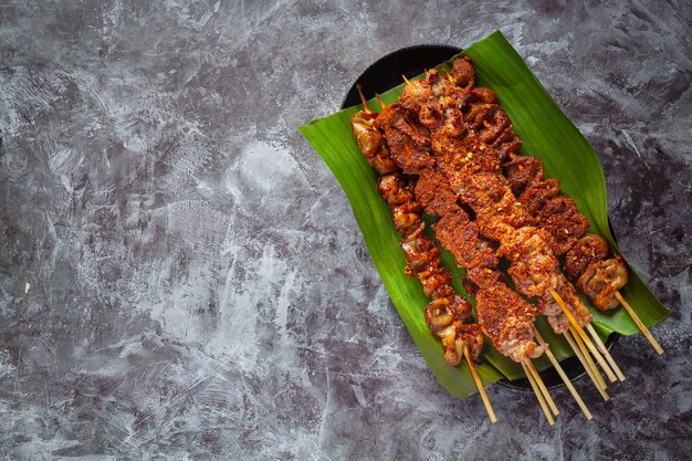 Gemischter Grill mit gewürztem Mala, Sichuan-Pfeffer, chinesischen Gewürzen.