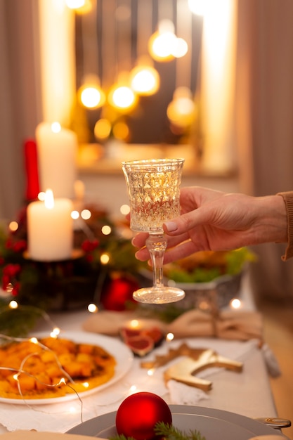 Gemütliche Winterszenen mit der Familie