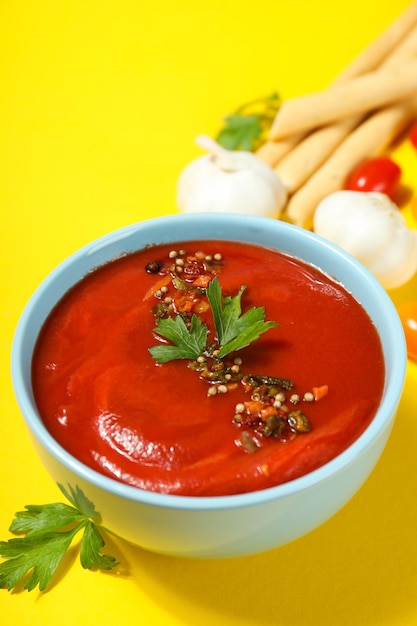 Gericht aus Tomaten leckere Tomatensuppe