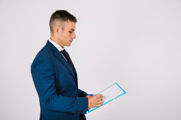 Geschäftsmann mit Schreibtafel
