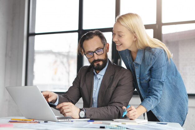 Geschäftspartner im Büro